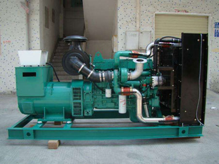 大理1100kw康明斯柴油发电机组